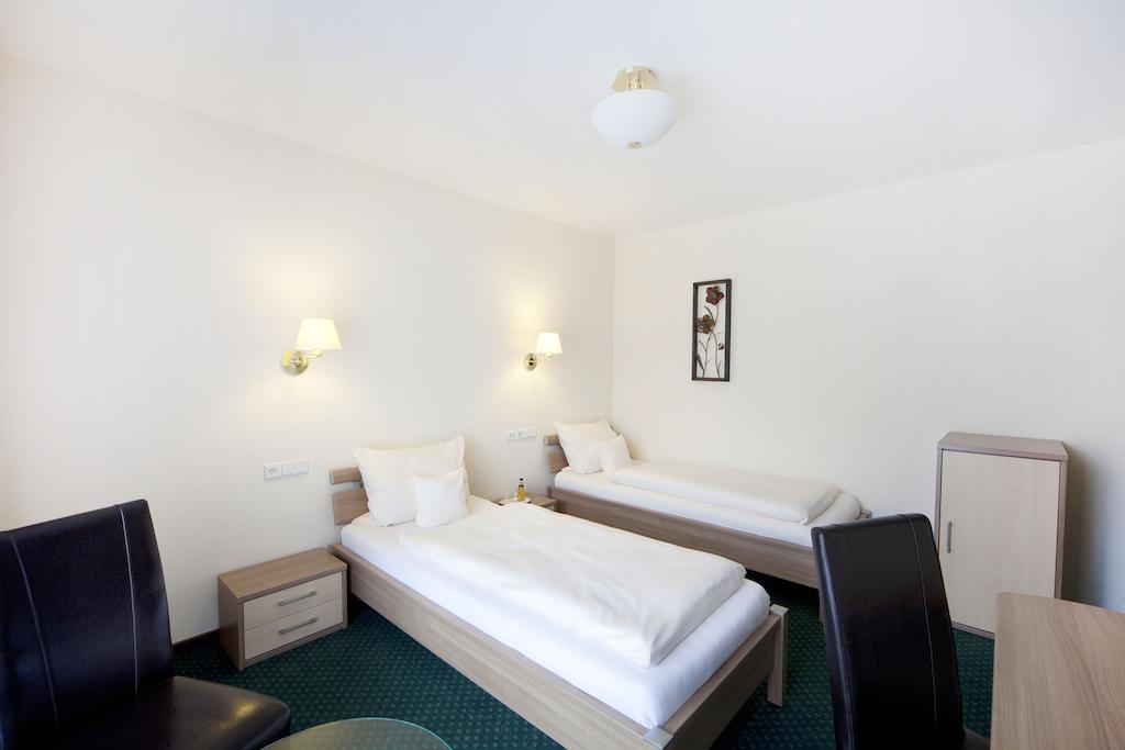City-Hotel Friesoythe Quarto foto